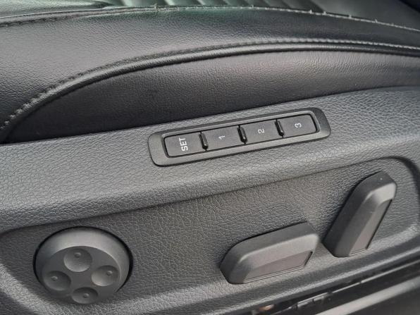 Volkswagen Passat B7 с пробегом 2012 года, цена 959 000 рублей, 243002 км, седан, Автокод Объявления