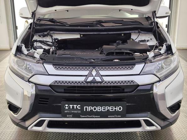 Mitsubishi Outlander III Рестайлинг 3 с пробегом 2019 года, цена 2 290 000 рублей, 105500 км, внедорожник, Автокод Объявления