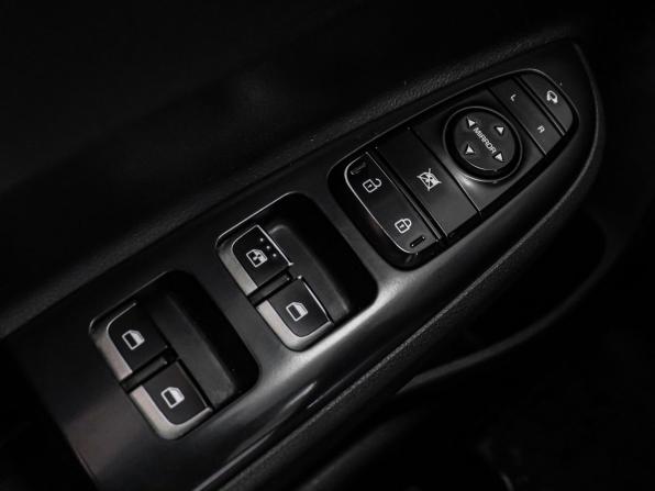 Kia Rio IV Рестайлинг с пробегом 2021 года, цена 1 599 000 рублей, 114203 км, хэтчбек, Автокод Объявления