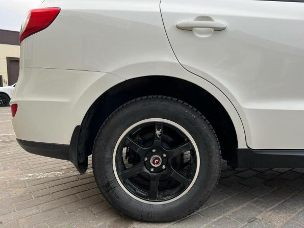 Hyundai Santa Fe II Рестайлинг с пробегом 2010 года, цена 1 050 000 рублей, 335002 км, внедорожник, Автокод Объявления
