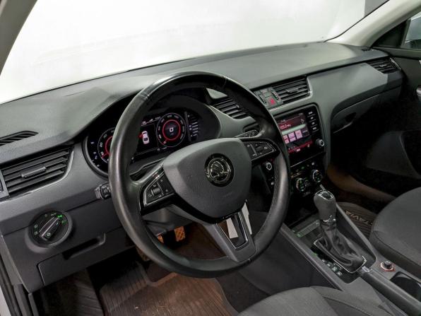 Skoda Octavia III (A7) Рестайлинг с пробегом 2019 года, цена 2 150 000 рублей, 82000 км, лифтбек, Автокод Объявления