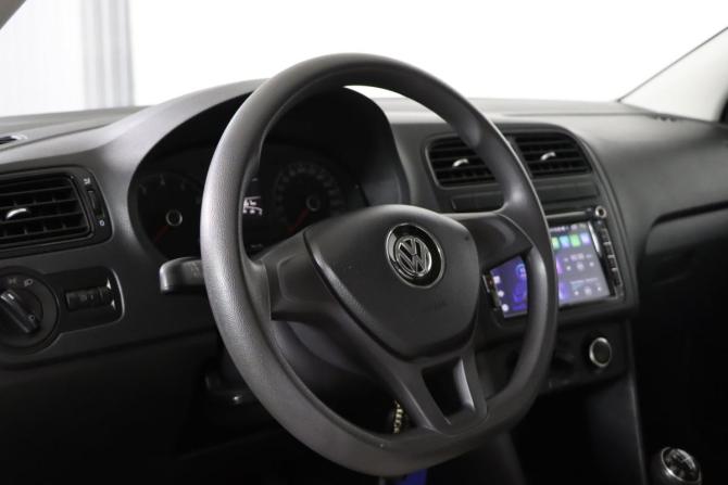 Volkswagen Polo V Рестайлинг с пробегом 2019 года, цена 989 990 рублей, 75584 км, седан, Автокод Объявления