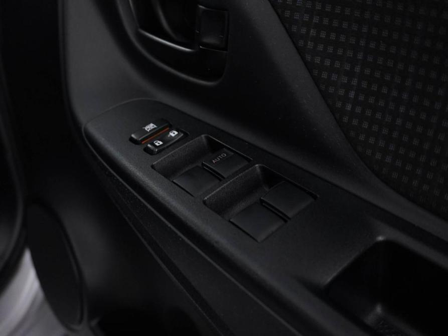 Toyota Vitz III (XP130) Рестайлинг 2 Москва  - изображение 17