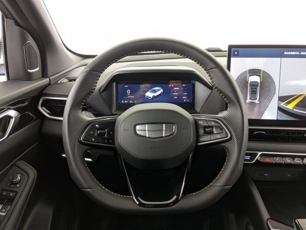 Geely Binyue I Рестайлинг 2 с пробегом 2025 года, цена 2 350 000 рублей, 16575 км, внедорожник, Автокод Объявления