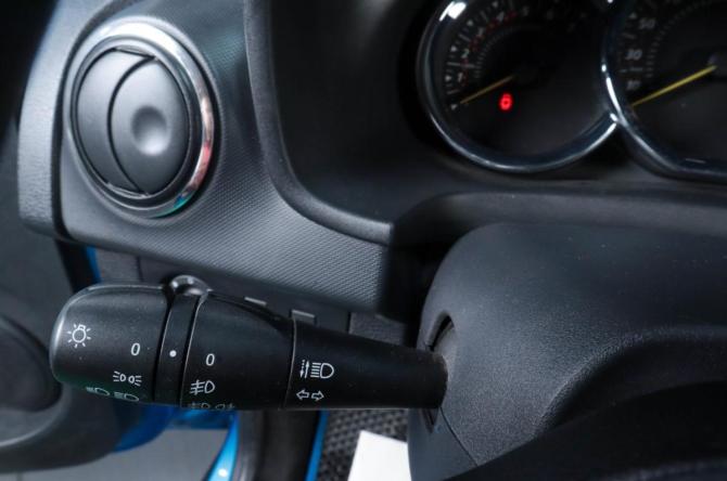 Renault Sandero II Рестайлинг с пробегом 2020 года, цена 1 199 000 рублей, 66740 км, хэтчбек, Автокод Объявления