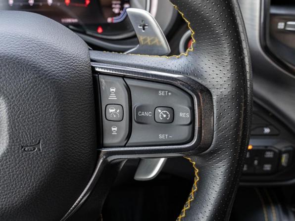 Ram 1500 V с пробегом 2023 года, цена 17 290 000 рублей, 11390 км, offers.body_type.unknown, Автокод Объявления