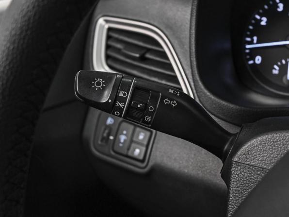 Hyundai Solaris II с пробегом 2019 года, цена 1 378 000 рублей, 106922 км, седан, Автокод Объявления