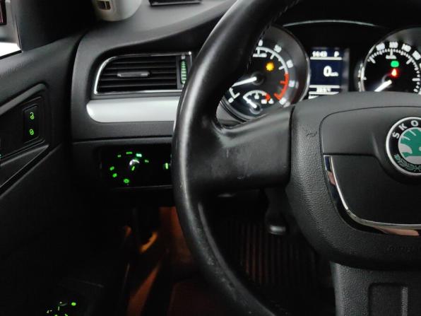 Skoda Superb II с пробегом 2012 года, цена 858 000 рублей, 200000 км, лифтбек, Автокод Объявления