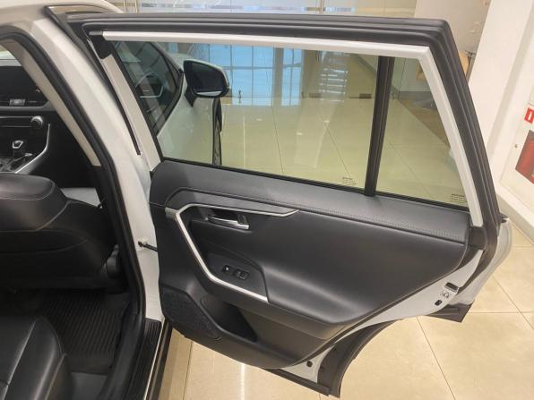 Toyota RAV4 V (XA50) с пробегом 2021 года, цена 3 650 000 рублей, 122800 км, внедорожник, Автокод Объявления