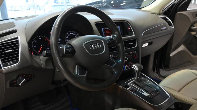 Audi Q5 I (8R) Рестайлинг с пробегом 2014 года, цена 1 445 000 рублей, 276000 км, внедорожник, Автокод Объявления