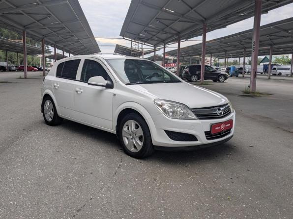 Opel Astra H Рестайлинг с пробегом 2011 года, цена 579 900 рублей, 261000 км, хэтчбек, Автокод Объявления