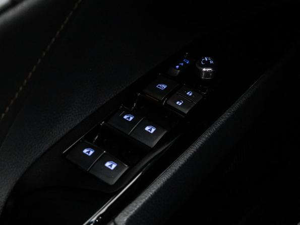 Toyota Camry VIII (XV70) с пробегом 2019 года, цена 2 299 000 рублей, 102000 км, седан, Автокод Объявления
