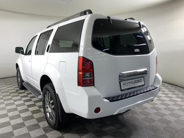 Nissan Pathfinder III Рестайлинг с пробегом 2011 года, цена 1 948 000 рублей, 128510 км, внедорожник, Автокод Объявления