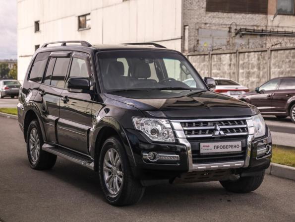 Mitsubishi Pajero IV Рестайлинг 2 с пробегом 2018 года, цена 2 399 777 рублей, 153182 км, внедорожник, Автокод Объявления