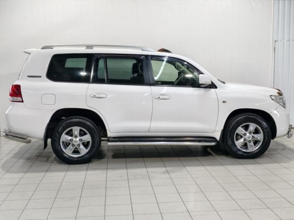 Toyota Land Cruiser 200 Series с пробегом 2011 года, цена 3 600 000 рублей, 250605 км, внедорожник, Автокод Объявления