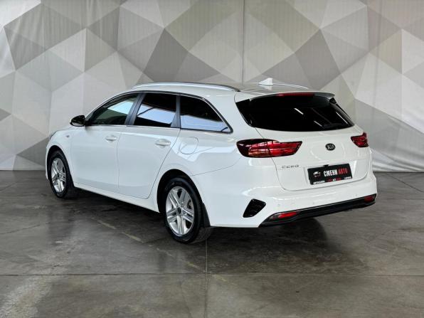 Kia Ceed III с пробегом 2021 года, цена 2 100 000 рублей, 60401 км, универсал, Автокод Объявления