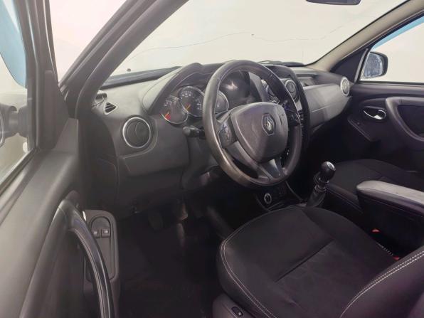 Renault Duster I Рестайлинг с пробегом 2015 года, цена 889 000 рублей, 200000 км, внедорожник, Автокод Объявления