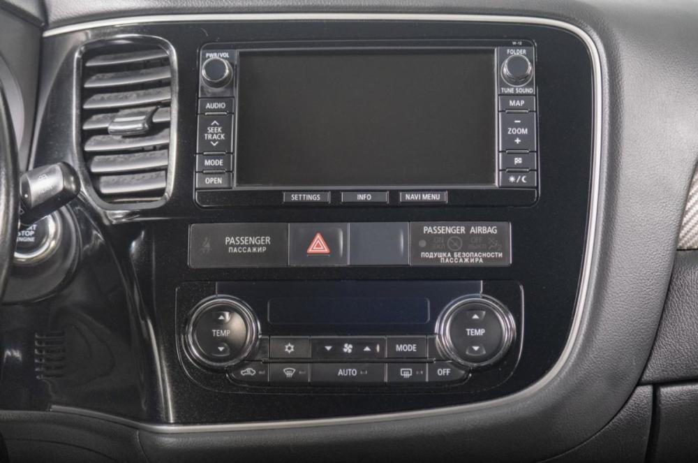 Mitsubishi Outlander III Рестайлинг Томск  - изображение 16