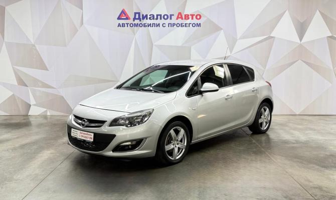 Opel Astra J Рестайлинг с пробегом 2013 года, цена 560 000 рублей, 220132 км, хэтчбек, Автокод Объявления