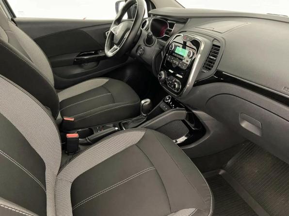 Renault Kaptur I Рестайлинг с пробегом 2020 года, цена 1 349 000 рублей, 99124 км, внедорожник, Автокод Объявления