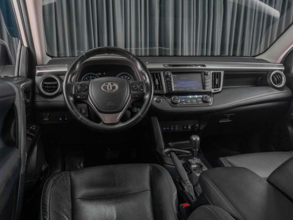 Toyota RAV4 IV (XA40) Рестайлинг с пробегом 2017 года, цена 2 999 000 рублей, 137463 км, внедорожник, Автокод Объявления