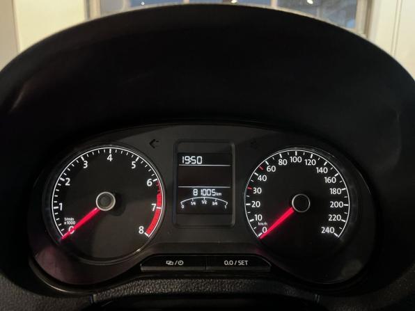 Volkswagen Polo V Рестайлинг с пробегом 2017 года, цена 1 266 000 рублей, 82000 км, седан, Автокод Объявления
