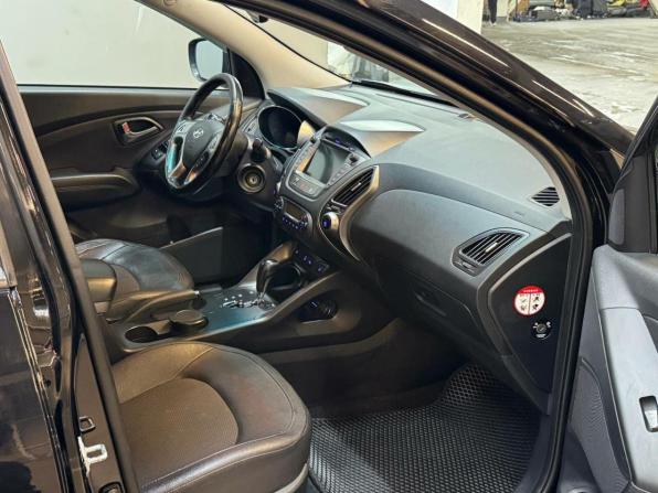Hyundai ix35 I Рестайлинг с пробегом 2015 года, цена 1 497 000 рублей, 180524 км, внедорожник, Автокод Объявления