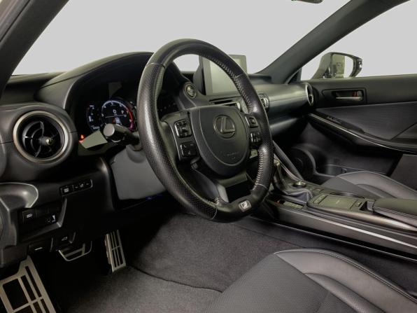 Lexus IS III Рестайлинг 2 с пробегом 2021 года, цена 5 350 000 рублей, 52528 км, седан, Автокод Объявления