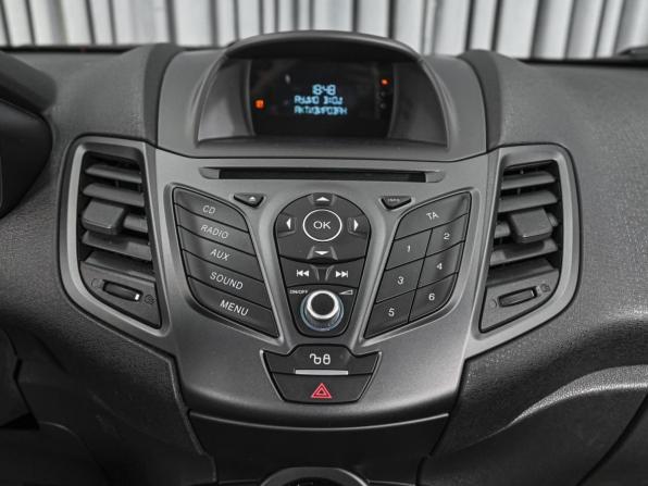Ford Fiesta Mk6 Рестайлинг с пробегом 2016 года, цена 967 000 рублей, 54966 км, хэтчбек, Автокод Объявления