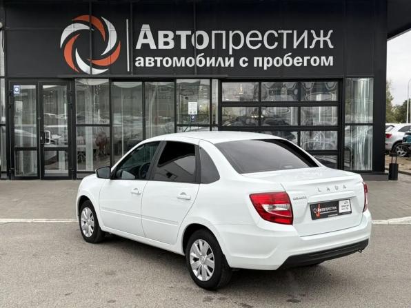 Lada (ВАЗ) Granta I Рестайлинг с пробегом 2023 года, цена 880 000 рублей, 18917 км, седан, Автокод Объявления
