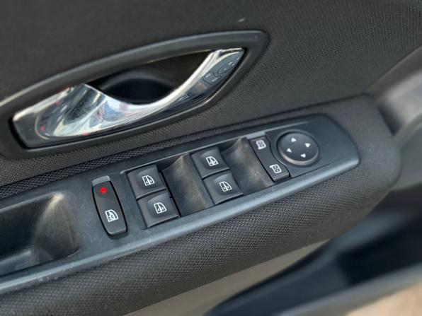 Renault Megane III Рестайлинг 2 с пробегом 2014 года, цена 630 000 рублей, 120878 км, хэтчбек, Автокод Объявления