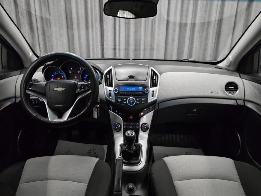 Chevrolet Cruze I Рестайлинг Красноярск  - изображение 12