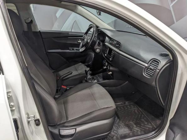 Kia Rio IV с пробегом 2018 года, цена 1 010 000 рублей, 137622 км, седан, Автокод Объявления