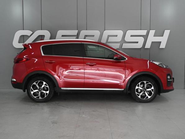 Kia Sportage IV Рестайлинг с пробегом 2021 года, цена 2 649 000 рублей, 63782 км, внедорожник, Автокод Объявления