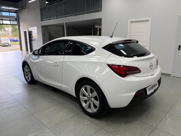 Opel Astra J Рестайлинг с пробегом 2013 года, цена 990 000 рублей, 98000 км, хэтчбек, Автокод Объявления