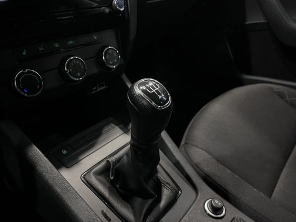 Skoda Octavia III (A7) Рестайлинг с пробегом 2019 года, цена 1 800 000 рублей, 114117 км, лифтбек, Автокод Объявления