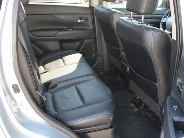 Mitsubishi Outlander III Рестайлинг 2 с пробегом 2016 года, цена 2 299 000 рублей, 170932 км, внедорожник, Автокод Объявления