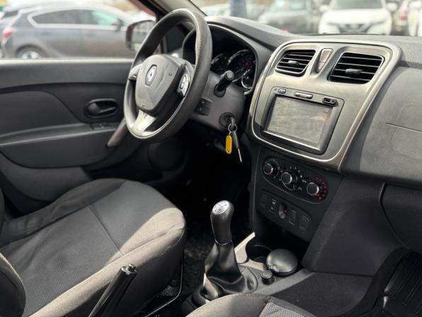Renault Sandero II с пробегом 2014 года, цена 610 000 рублей, 219536 км, хэтчбек, Автокод Объявления