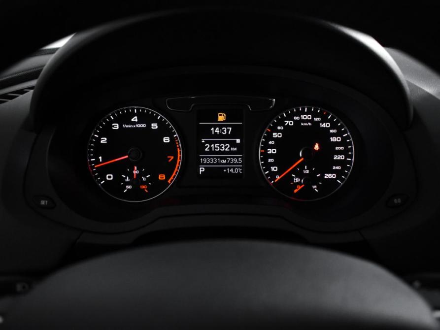 Audi Q3 I (8U) Рестайлинг Санкт-Петербург  - изображение 18