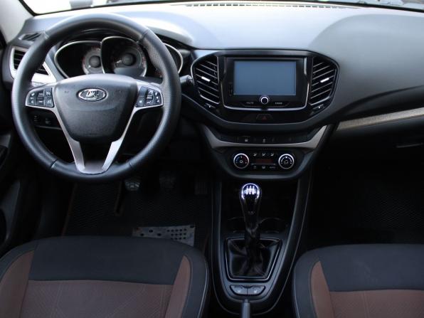 Lada (ВАЗ) Vesta I с пробегом 2018 года, цена 879 000 рублей, 137738 км, седан, Автокод Объявления