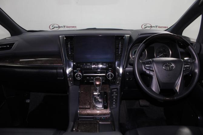 Toyota Alphard III Рестайлинг с пробегом 2021 года, цена 7 250 000 рублей, 7350 км, минивэн, Автокод Объявления
