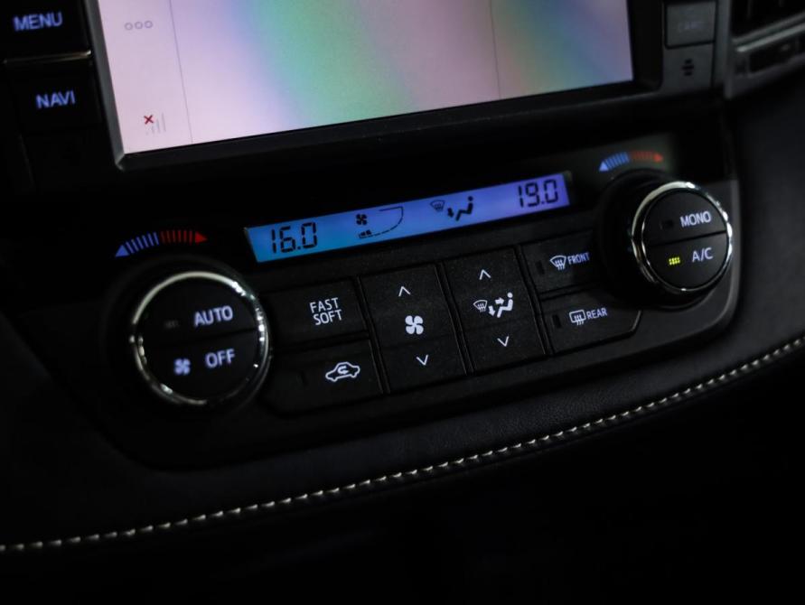 Toyota RAV4 IV (XA40) Рестайлинг Санкт-Петербург  - изображение 18