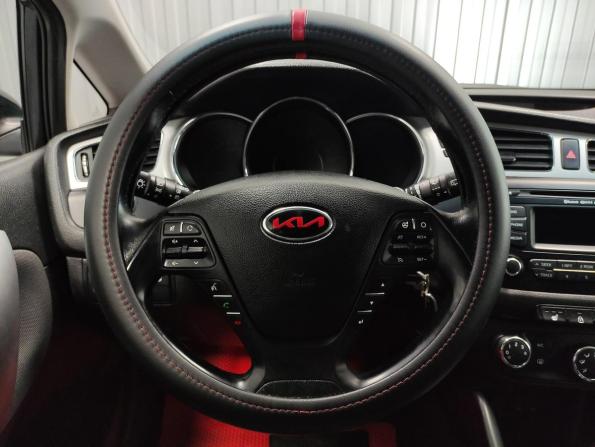 Kia Ceed II с пробегом 2014 года, цена 890 000 рублей, 155000 км, хэтчбек, Автокод Объявления