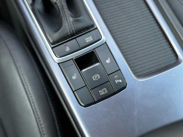 Kia Optima IV с пробегом 2018 года, цена 1 675 000 рублей, 129749 км, седан, Автокод Объявления