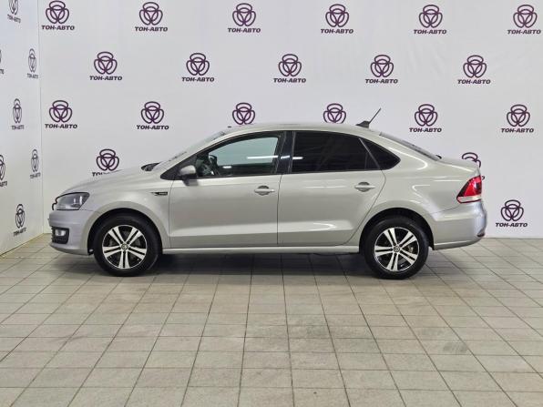 Volkswagen Polo V Рестайлинг с пробегом 2018 года, цена 892 000 рублей, 188949 км, седан, Автокод Объявления