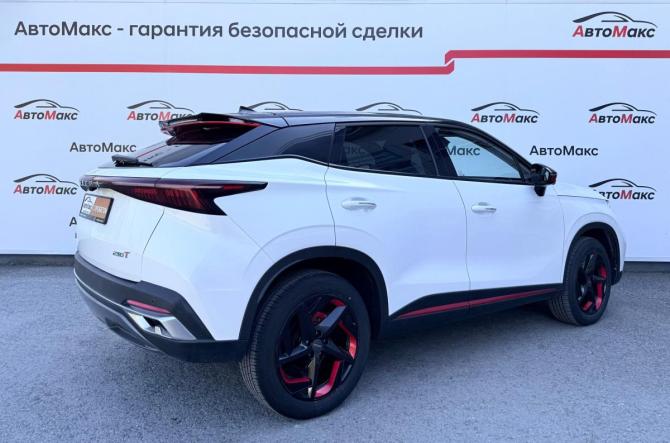 Omoda C5 I с пробегом 2023 года, цена 1 870 000 рублей, 33500 км, внедорожник, Автокод Объявления