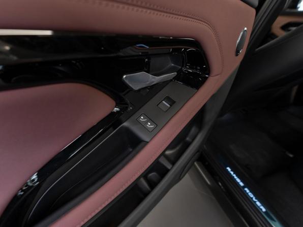 Land Rover Range Rover Evoque II Рестайлинг с пробегом 2025 года, цена 6 250 000 рублей, 26 км, внедорожник, Автокод Объявления