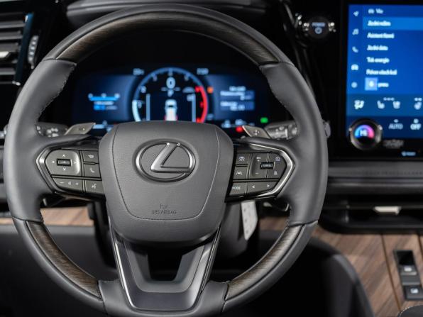 Новый Lexus LM II 2026 года, цена 19 390 000 рублей, минивэн, Автокод Объявления