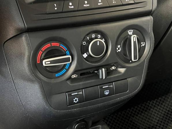 Lada (ВАЗ) Granta I Рестайлинг с пробегом 2023 года, цена 870 000 рублей, 52000 км, универсал, Автокод Объявления