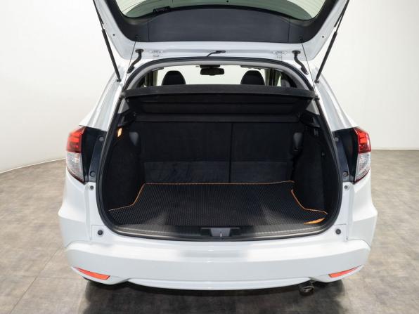 Honda Vezel I с пробегом 2015 года, цена 1 595 000 рублей, 114534 км, внедорожник, Автокод Объявления